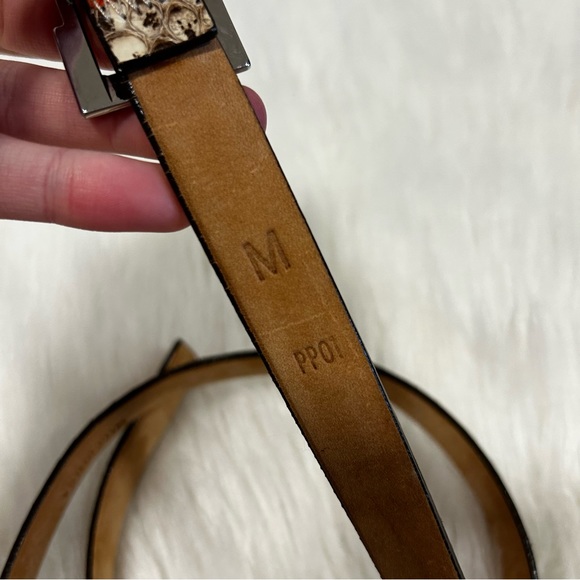 Vintage Saks Fifth Avenue Snakeskin Genuine Leather Belt Size Medium - Picture 2 of 5